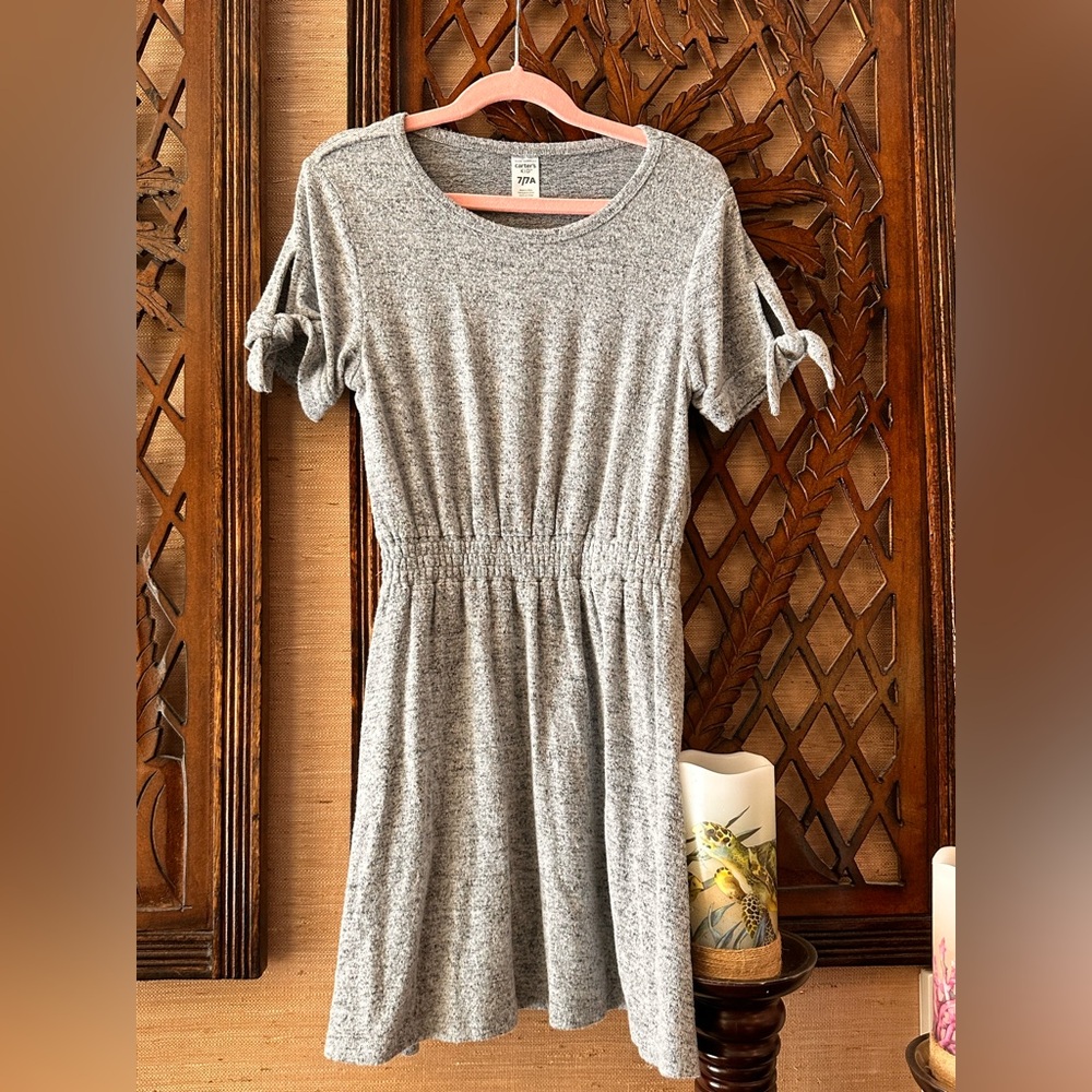 GIRLS Carter's Heather Gray knit Casual flounce  Dress 👗 like new!